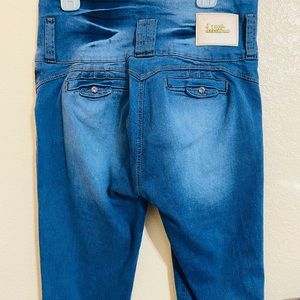 High waisted rear enhancing jeans